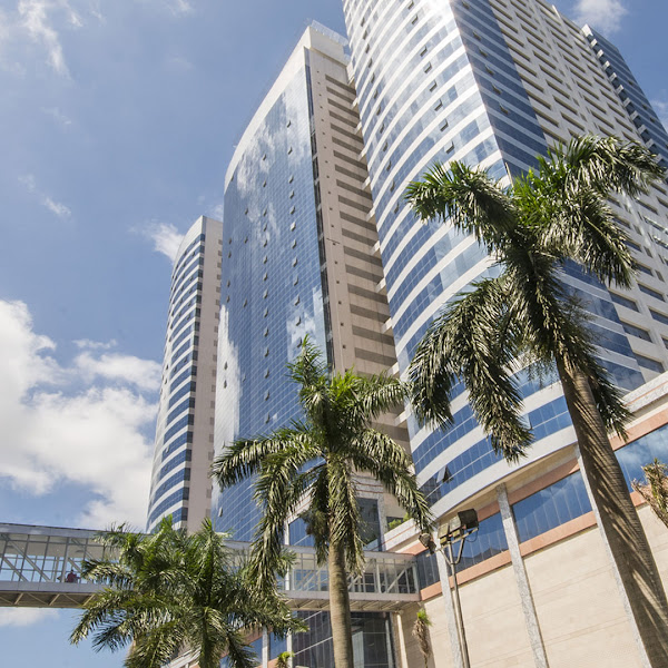 Foto 2 de Dr. Jose Alejandro Restom | Cirurgia Plástica