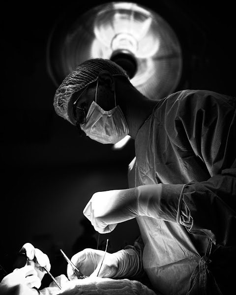 Foto 3 de Dr. José Neto | Cirurgião Buco-Maxilo-Facial • Goiânia - Cirurgia Estética Facial