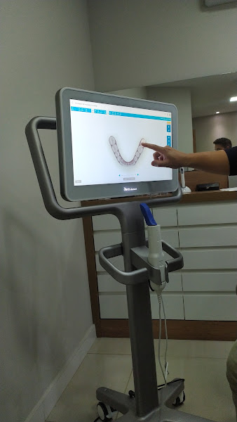 Foto 2 de Dr. Juarez Neto - Invisalign - Harmoniza Lavras-MG