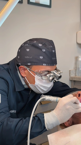 Foto 3 de Dr. Juliano Cachapuz - Implantes Dentários