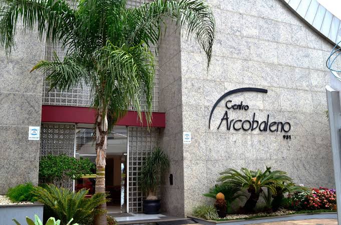 Foto 3 de Dr: Juliano F. Zuchetto. Implantes dentários e Odontologia Estética