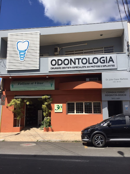 Foto 2 de Dr. Júlio Cezar Barbosa - Cirurgião Dentista