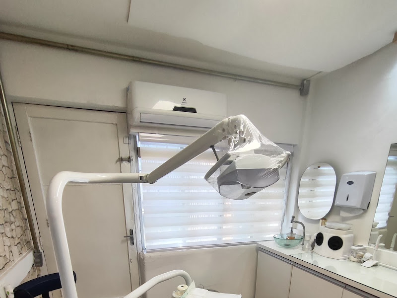 Foto 2 de Dr. Kenji Fugito Jr.- Dentista