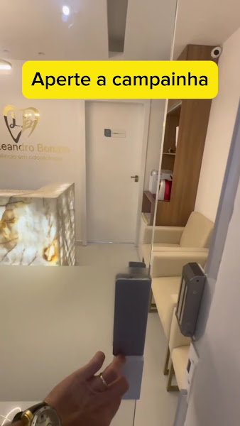 Foto 3 de Dr. Leandro A. Bonato