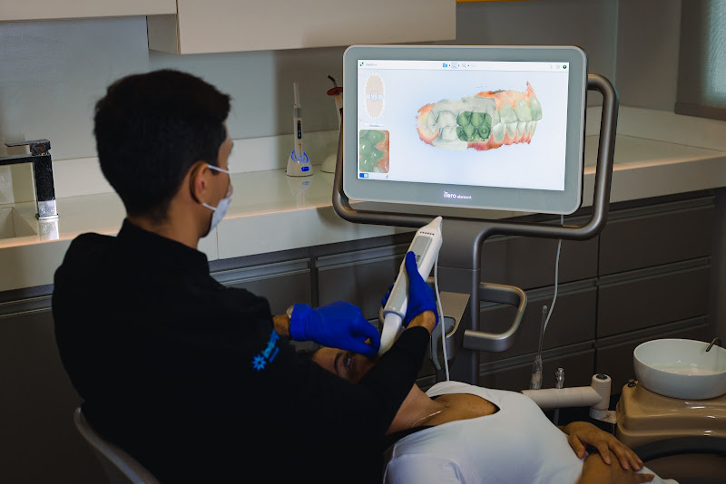 Foto 2 de Dr. Leandro Almeida, Ortodontia