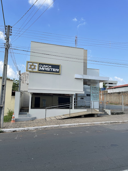 Foto 3 de Dr. Leandrô Silvá Cirurgia Bucomaxilo & Harmonização Facial Avançada