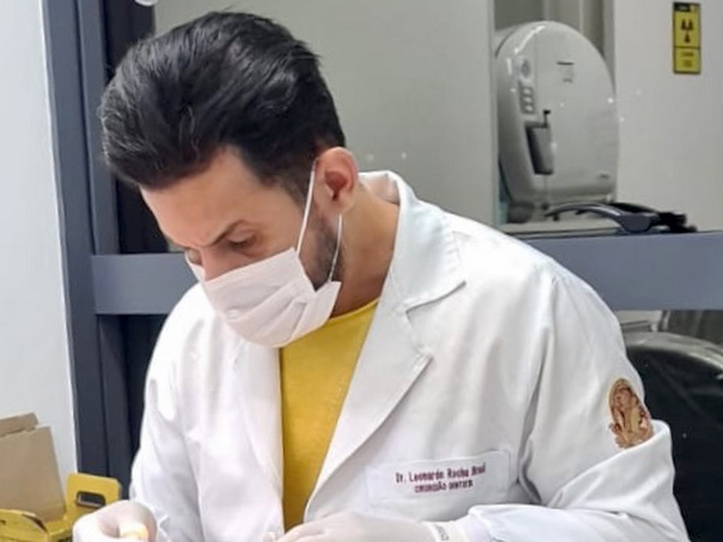 Foto 2 de Dr. Leandro Villar - Odontologia - Endododontia Microscópica e Mecanizada