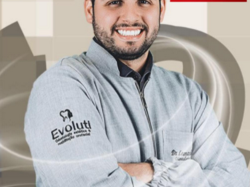 Foto 7 de Dr. Leonardo Brasil - Invisalign em Recife - Clareamento Dental - Lentes de Contato Dental em Recife - Lentes de Porcelana