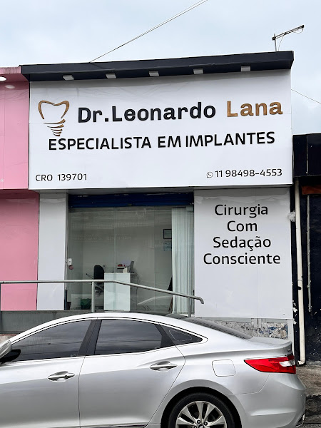 Foto 2 de Dr. Leonardo Lana | Dentista na Cidade Tiradentes | Implantes Dentários