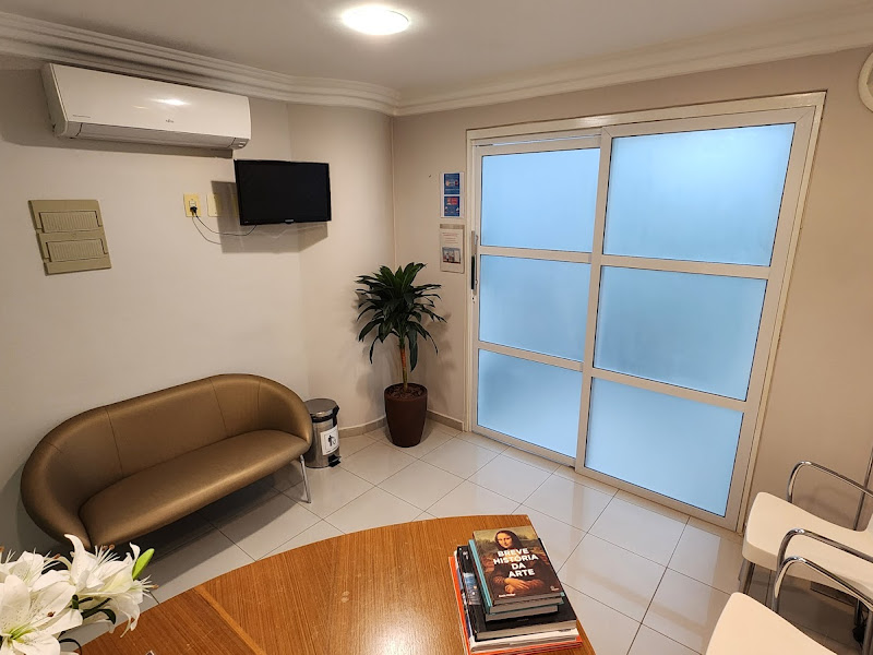 Foto 8 de Dr. Leonardo Mendes Campos - Cirurgião Bucomaxilofacial e implantodontista em João Pessoa