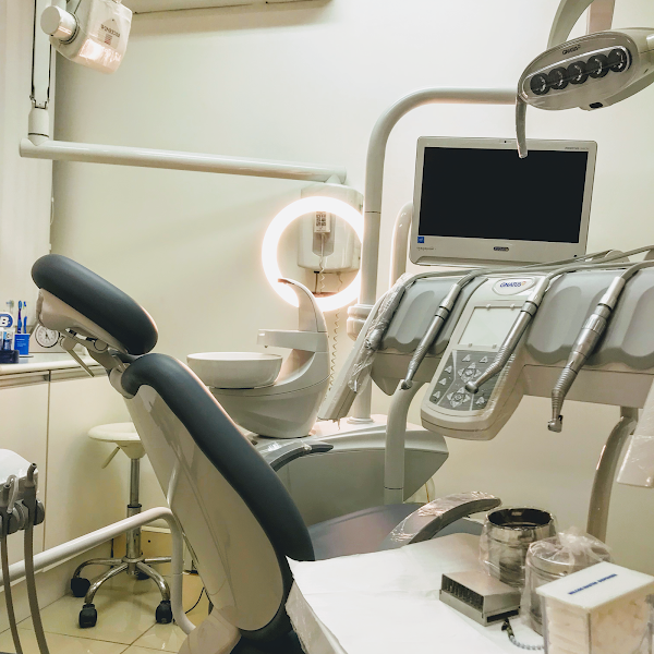 Foto 3 de Dr. Leonardo Moll - Implantes Dentários e Reabilitação Oral