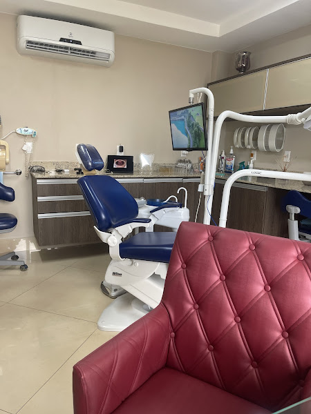 Foto 2 de DR. LEONARDO RAPONI