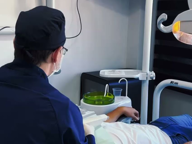 Foto 3 de Dr. Lisandro Gonçalves | Dentista Maringá