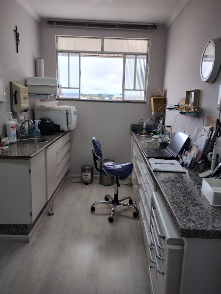 Foto 2 de Dr. Lizandro Pereira - Odontologia | Ortodontia