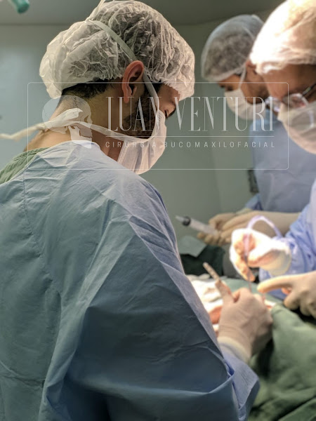 Foto 2 de Dr Luan Venturi Cirurgia Bucomaxilofacial