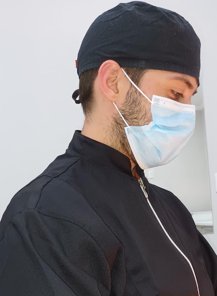 Foto 2 de Dr Lucas Chaves - Dentista Periodontista e implantes