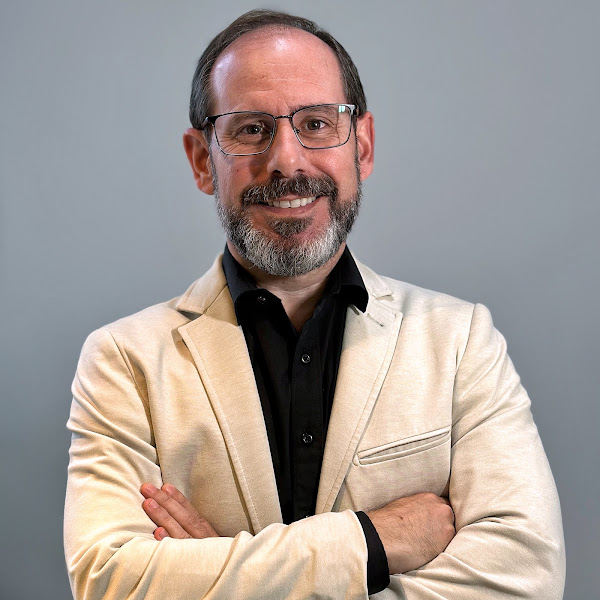 Foto 2 de Dr. Luciano Carvalho | Dentista em Vila Velha