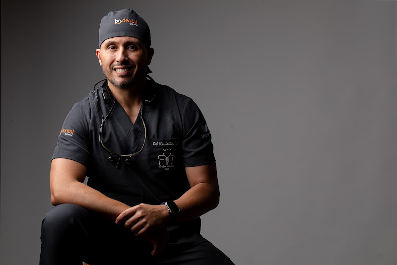 Foto de Dr. Luciano Melo Pratto