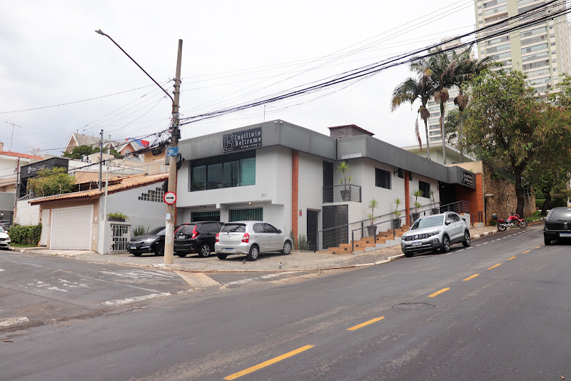 Foto 3 de Dr Luís Beltrame | Facetas e Implante