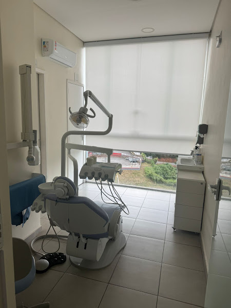 Foto 2 de Dr Luiz Fernando | LF Martins Odontologia