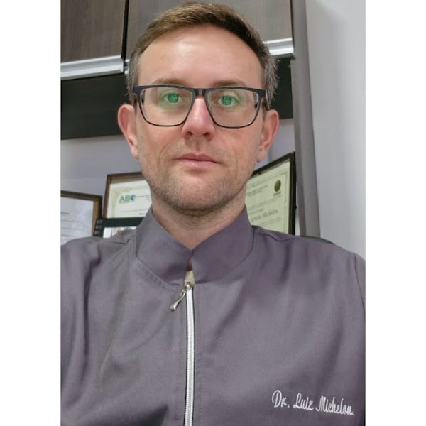 Foto 2 de Dr. Luiz Santos Michelon, Dentista
