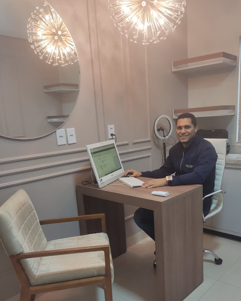 Foto 3 de Dr. Maicon Espinoza - Estética Dental