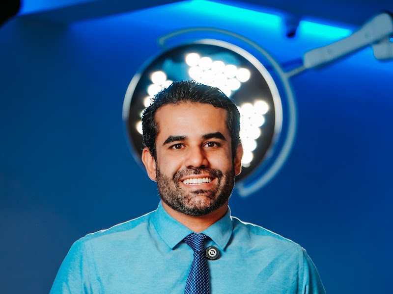 Foto de Dr. Manoel Roque, Cirurgião Bucomaxilofacial I Alpahville I Pinheiros I Itaim I Vila Olímpia I Paulista I Zona Norte