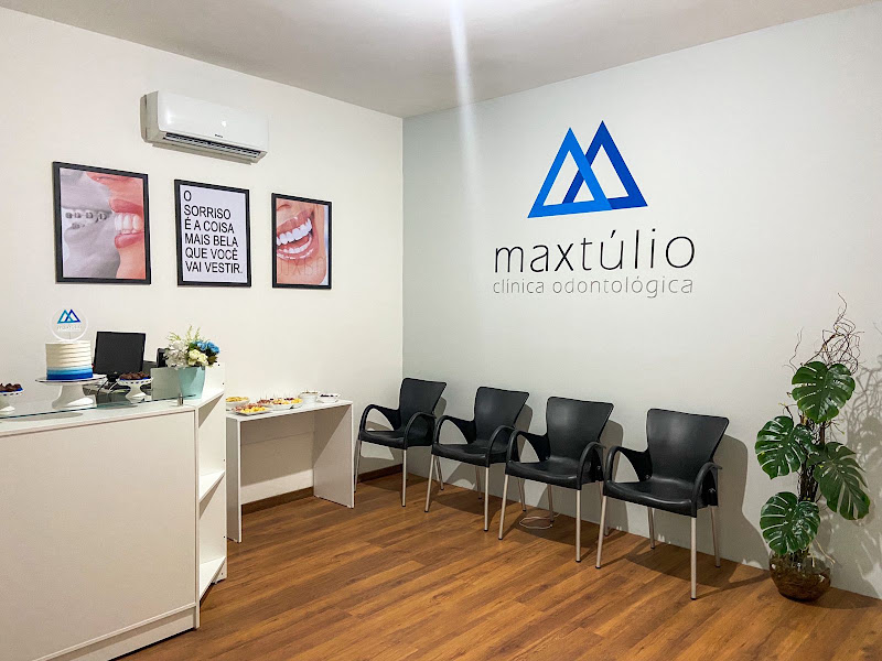 Foto 3 de Dr. Marcello Martignoni Clinica Odontológica