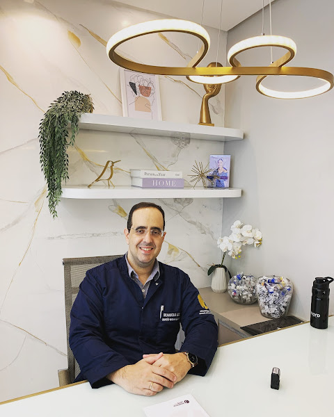 Foto 2 de Dr. Marcelo Leite Machado da Silveira, Cirurgião buco-maxilo-facial