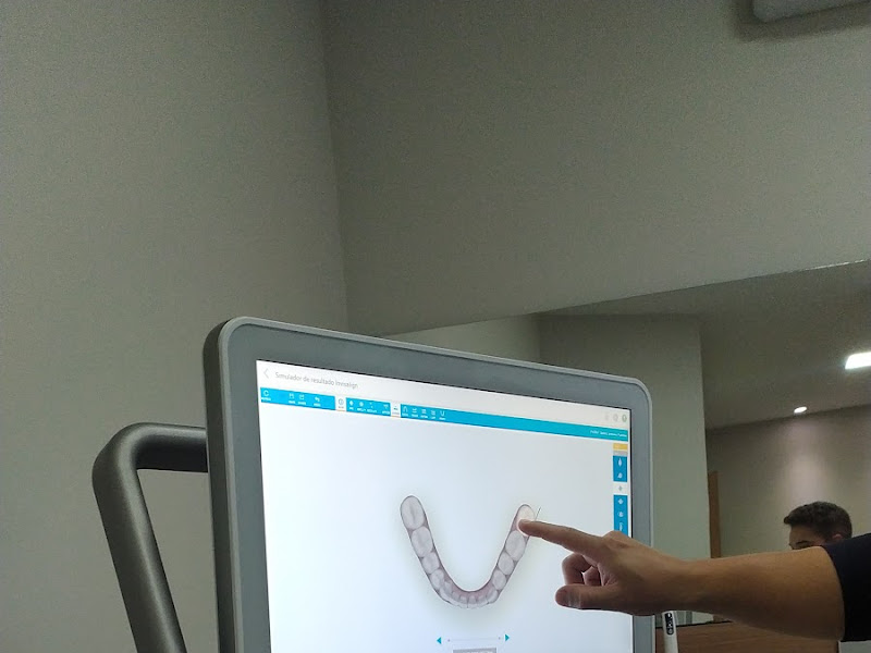Foto 2 de Dr. Marco Paulo Lara - Invisalign Lavras