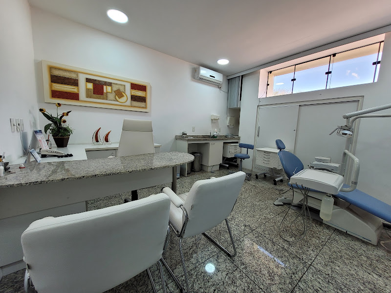 Foto 7 de Dr. Marcos Gumy - Odontologia Estética & Implantodontia