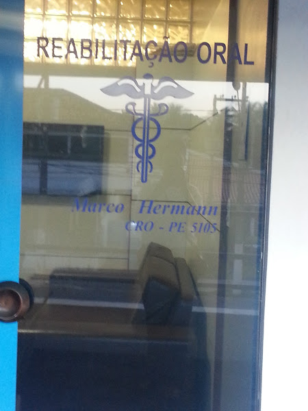 Foto 2 de Dr. Marcos Hermann, Dentista