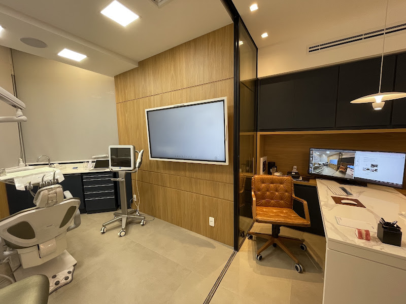 Foto 3 de Dr. Marcos Hiroce