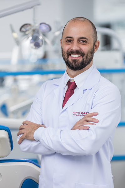 Foto 2 de Dr. Marcos Quadros