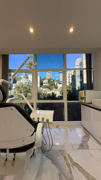 Foto 3 de Dr. Marcos Quadros