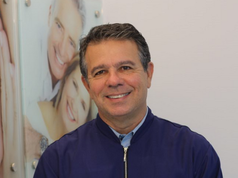 Foto de Dr. Marcus Scalon | Implantes Dentários em Uberaba