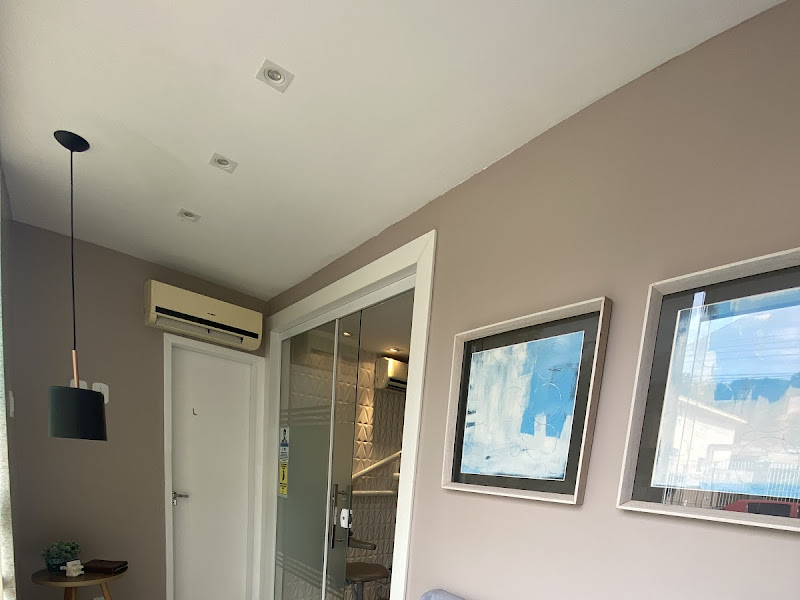 Foto de Dr. Marina Bechara || Cirurgiã Dentista