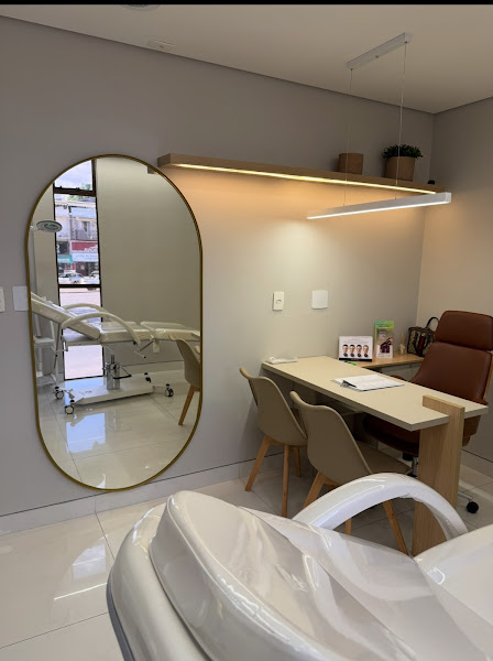 Foto 2 de Drª. MARINA MENDONÇA - HARMONIZAÇÃO FACIAL BRASÍLIA