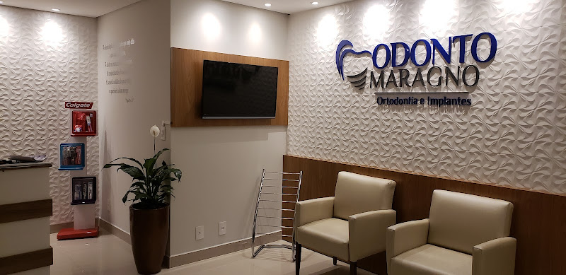 Foto 2 de Dr. Marlon Maragno | Lentes / Facetas em Resina composta e Porcelana