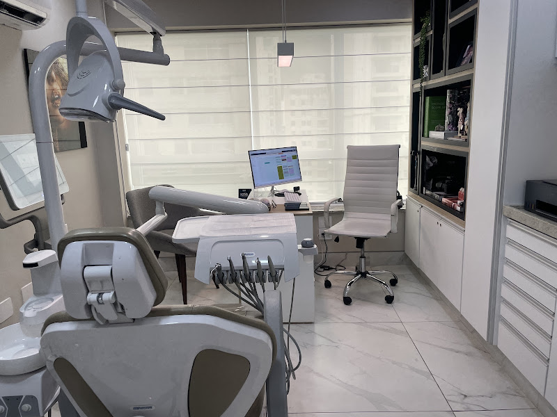 Foto 3 de Dr. Matheus Duarte - Odontologia Estética