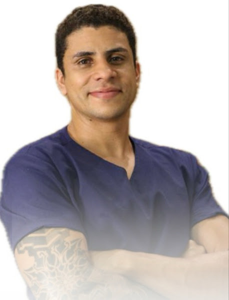 Foto 2 de Dr.Matheus Nunes -Endodontista- Tratamento de Canal com Microscópio INFLORI CLÍNICA