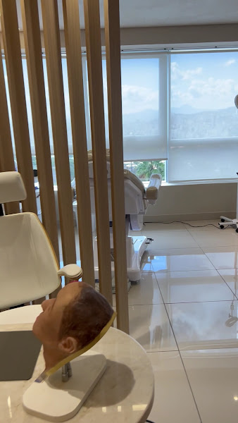 Foto 3 de Dr Mauro Melo - Harmonização facial /full face Masculino e Feminino - Estoril/Belo Horizonte