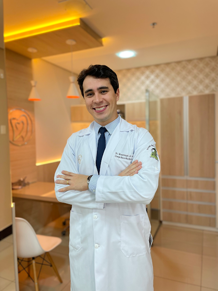 Foto 3 de Dr. Maurosam Jr. Falci - Bucomaxilo em GV