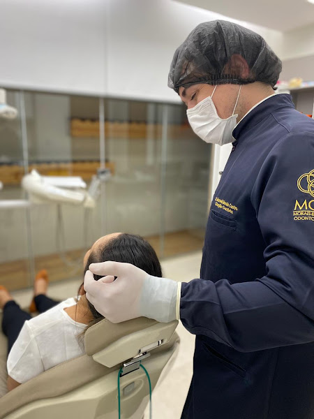 Foto 3 de Dr Max Castro Odontologia Personalizada