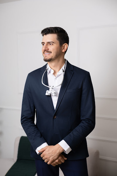 Foto 2 de Dr. Maxuel Oliveira / Implantes Dentários / Implantes Zigomáticos / Extrações Complexas / Rio Verde Goiás