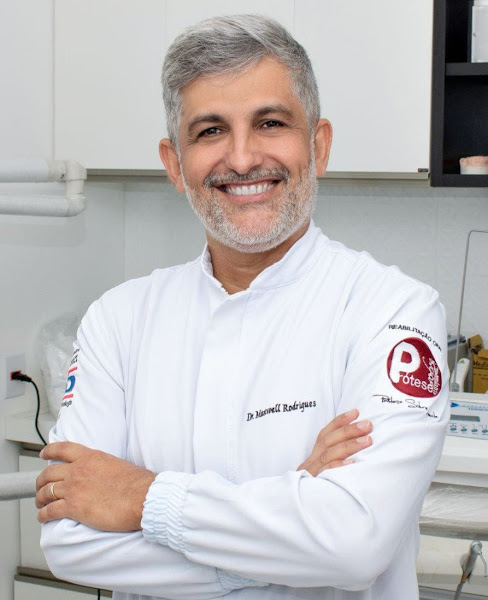 Foto 2 de Dr. Maxwell M Rodrigues (Cirurgião Dentista)