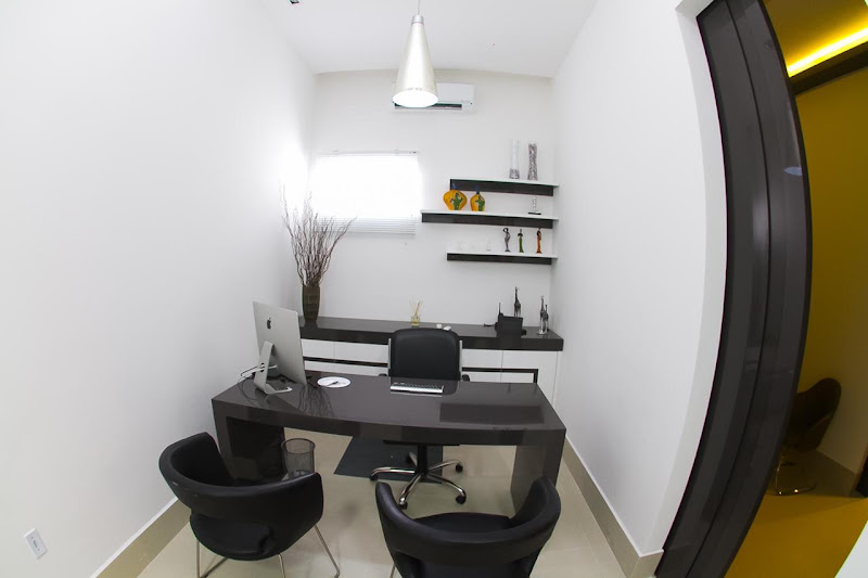 Foto 2 de Dr. Mazandro Rocha - Spa Dental - Clínica odontológica em Teixeira