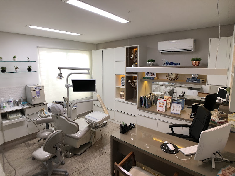 Foto 3 de Dr Michel Bernardes