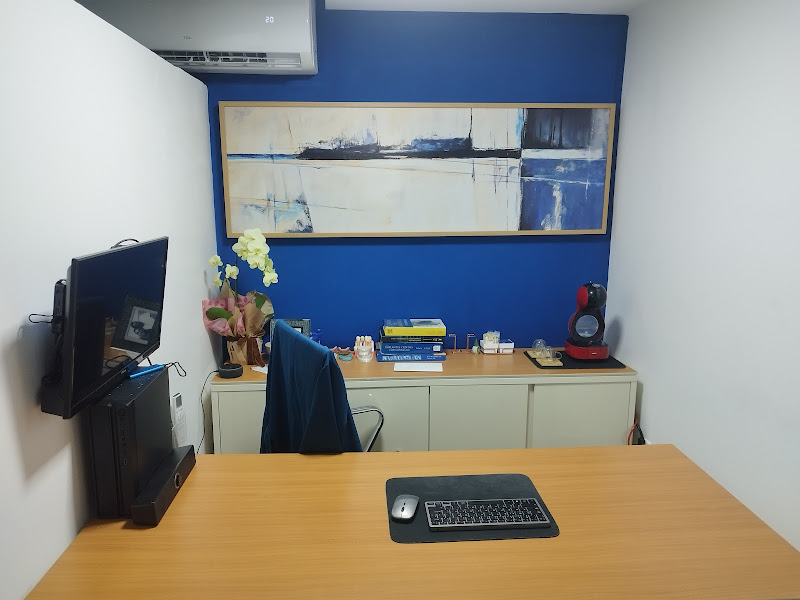 Foto 2 de Dr. Michell Barbosa Aquino