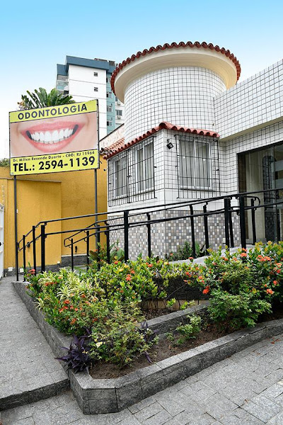 Foto 2 de Dr. Milton Rezende Duarte